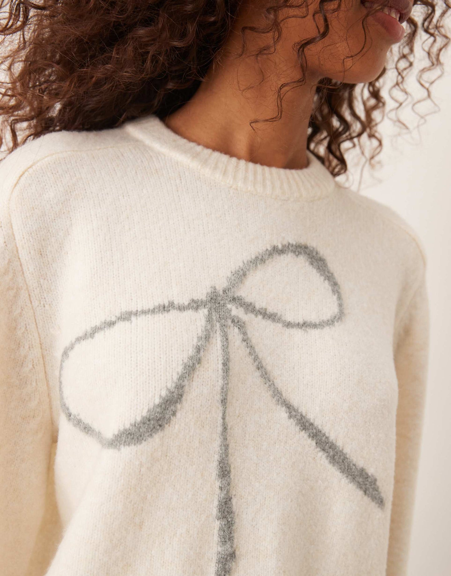 Crewneck Knit Sweater With Bow