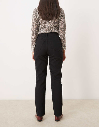 Curve Love 90S Straight Fit Ultra High Rise Jeans