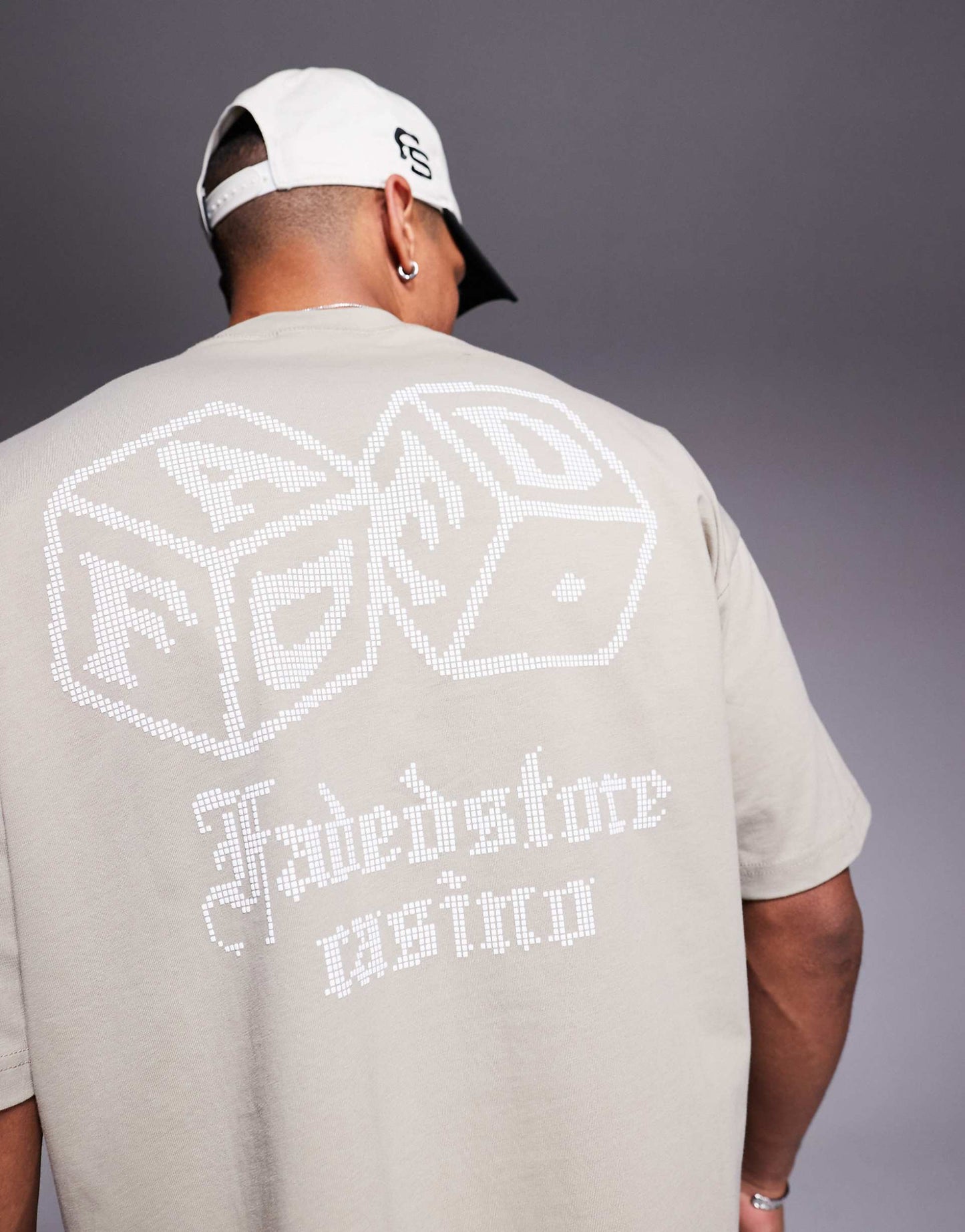 Contrast Dice Motif Back Print T-Shirt