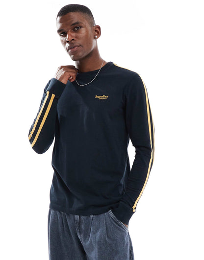 Essential Logo Retro Long Sleeve Top