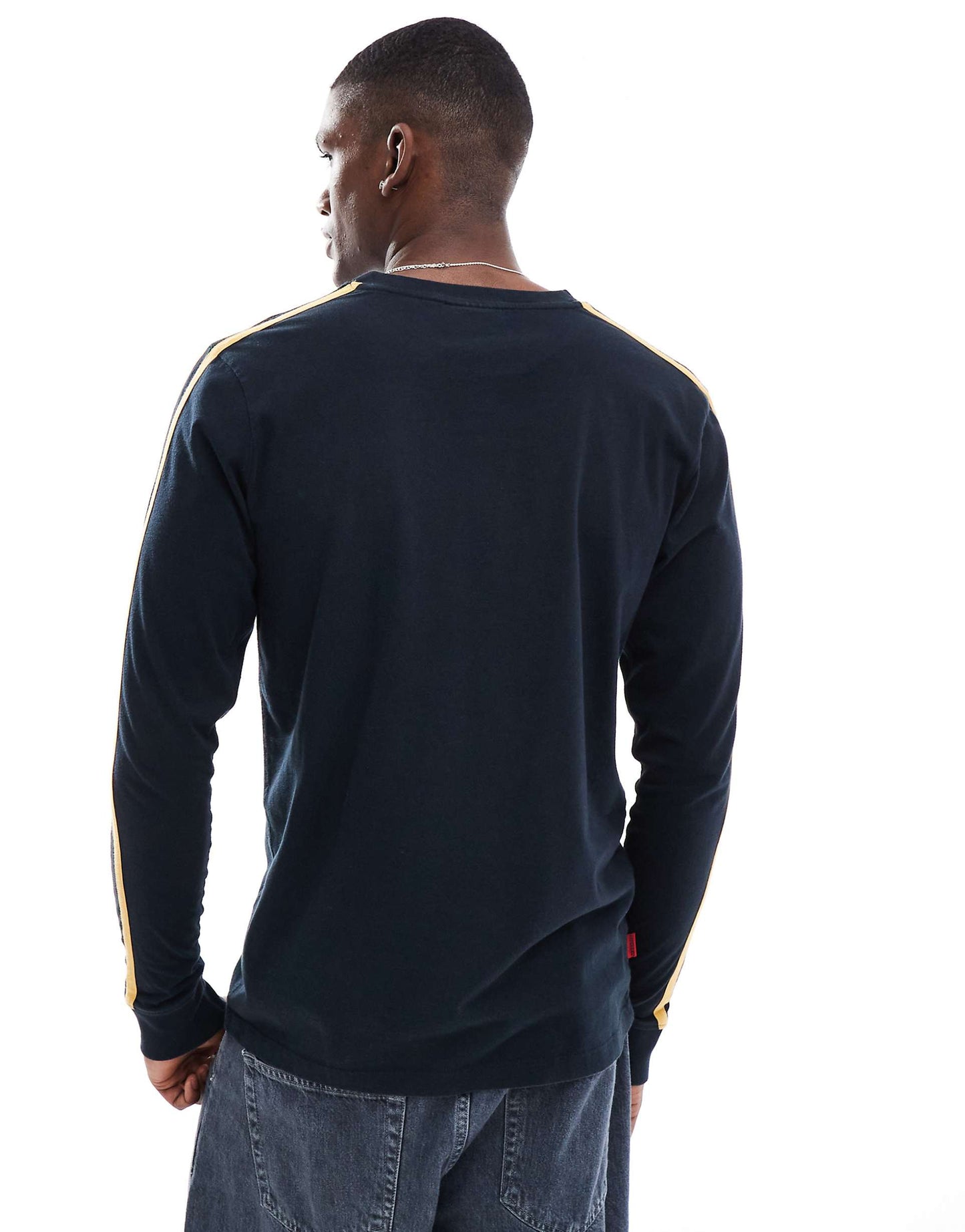 Essential Logo Retro Long Sleeve Top