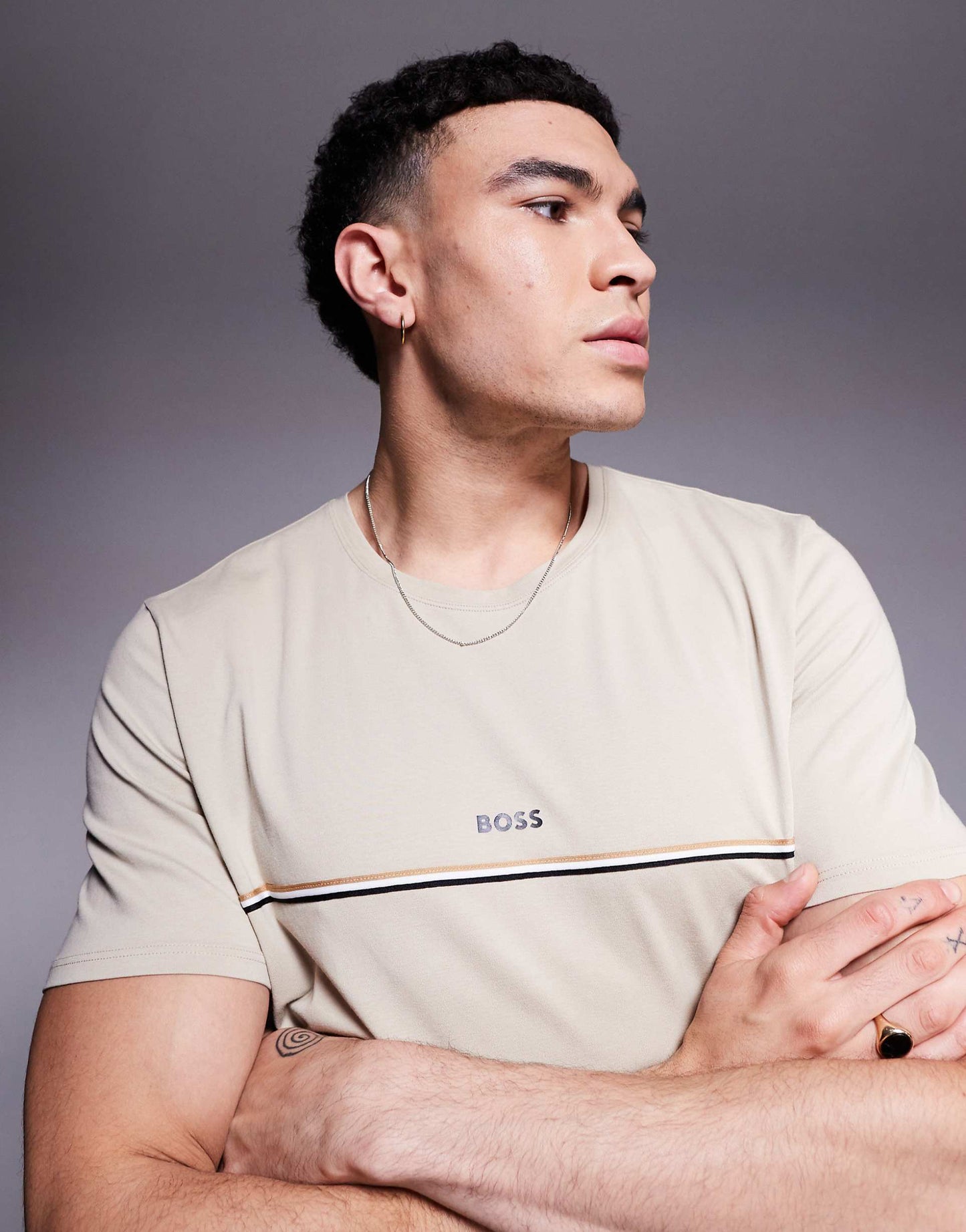 Unique Stripe Logo T-Shirt Regular Fit