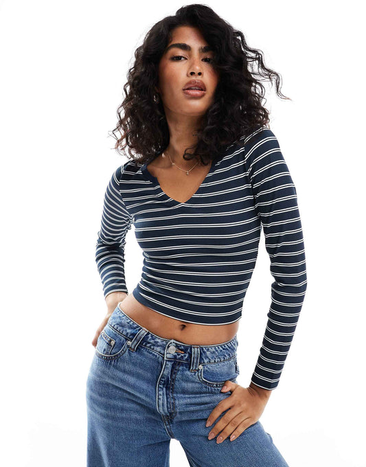 Contrast Ribbed Plunge Neck Crop Top
