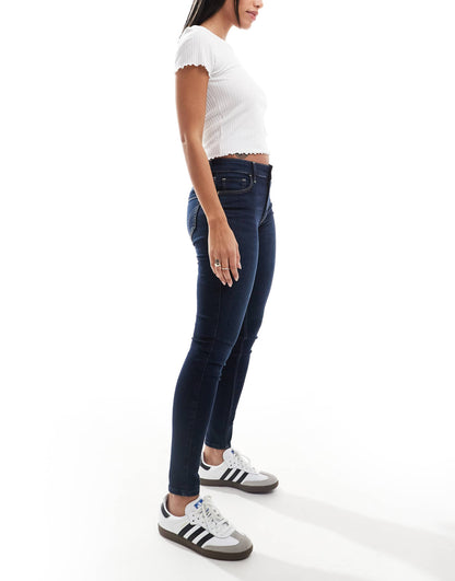 High Rise Super Skinny Jean