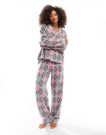 Folded Fleece Notch Collar Pyjama Set