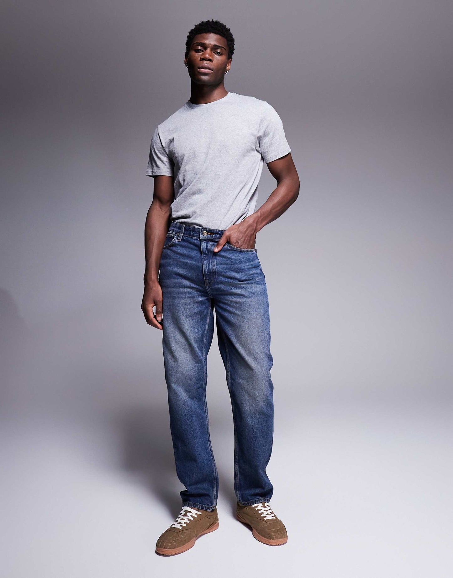 Straight Leg Jeans With Vintage Tint