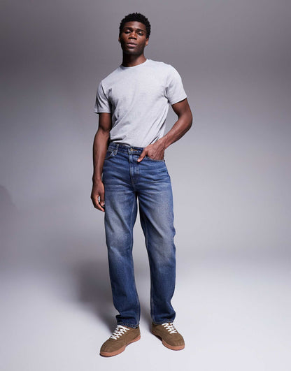 Straight Leg Jeans With Vintage Tint