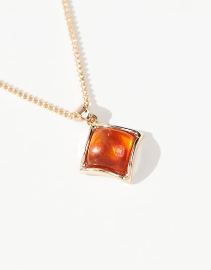 Necklace With Amber Stone Pendant