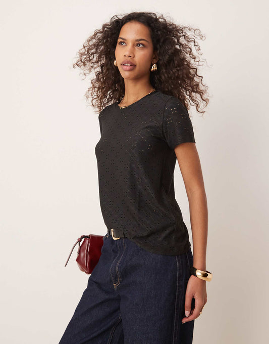 Jersey Broderie T-Shirt