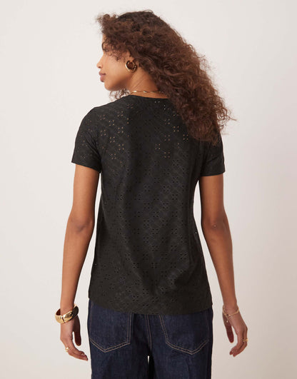 Jersey Broderie T-Shirt