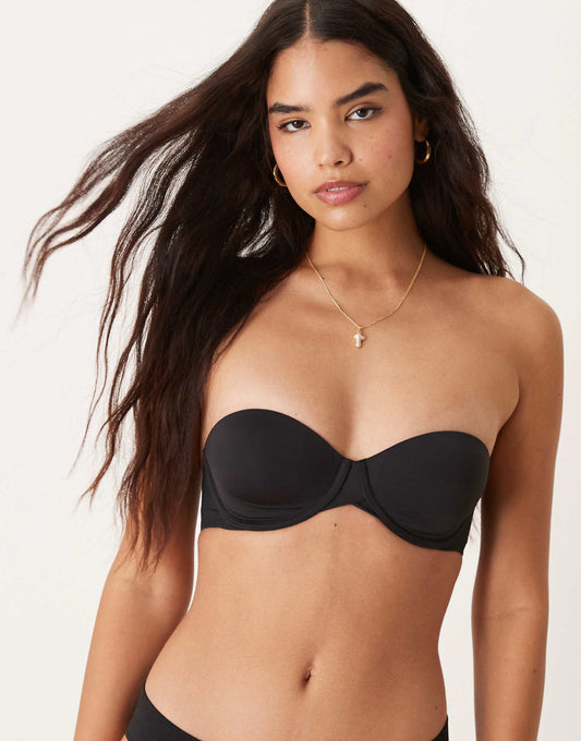 Seamless Strapless Bra With Side Fastening