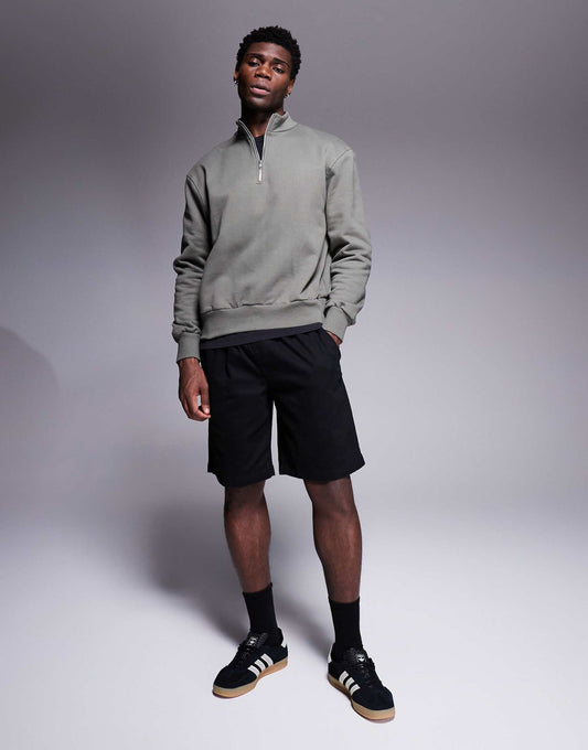 Loose Fit Chino Short