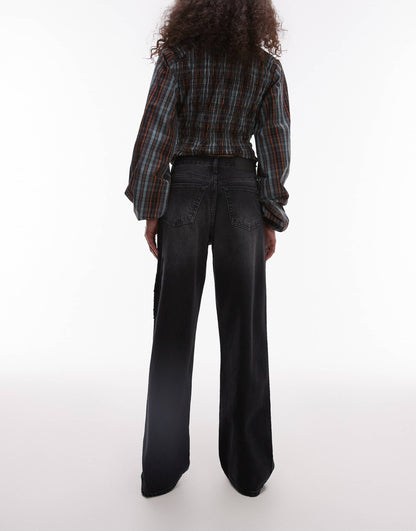 Mid Rise Loose Fit Straight Jean With Lace Detail