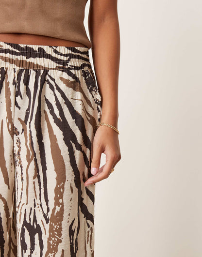 Petite Wide Leg Trousers