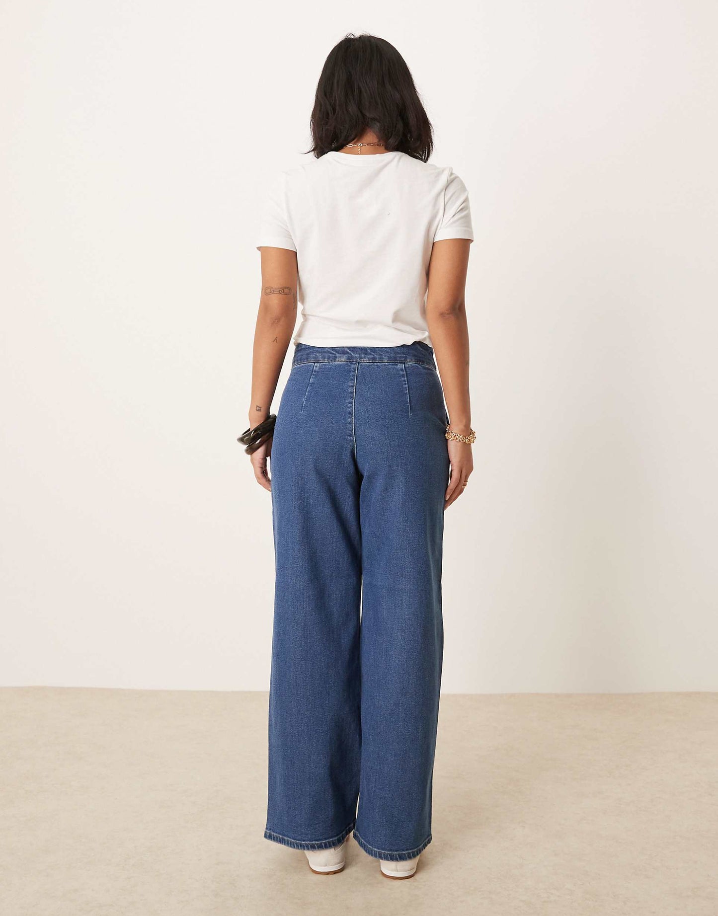 Petite High Waist Wide Leg Jeans With Buttons Details