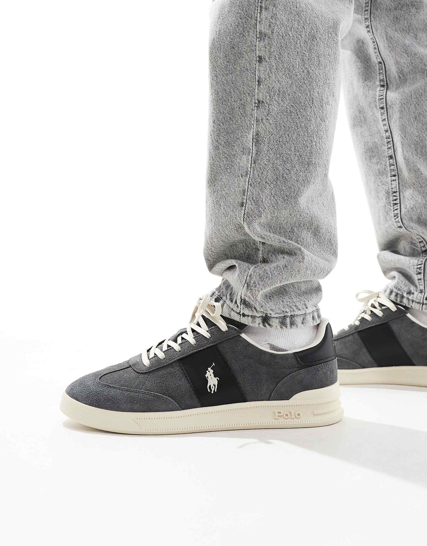 Heritage Aera Trainer