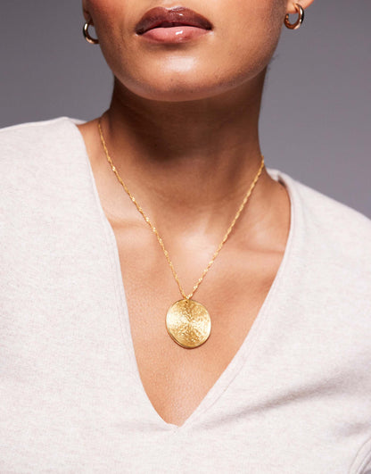 18Ct Gold Plated Circular Pendant Necklace