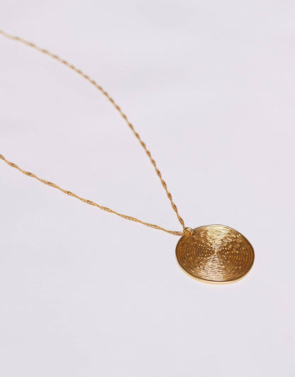 18Ct Gold Plated Circular Pendant Necklace