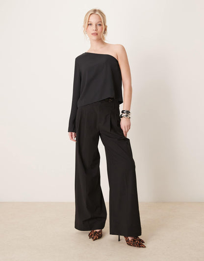 One Shoulder Top
