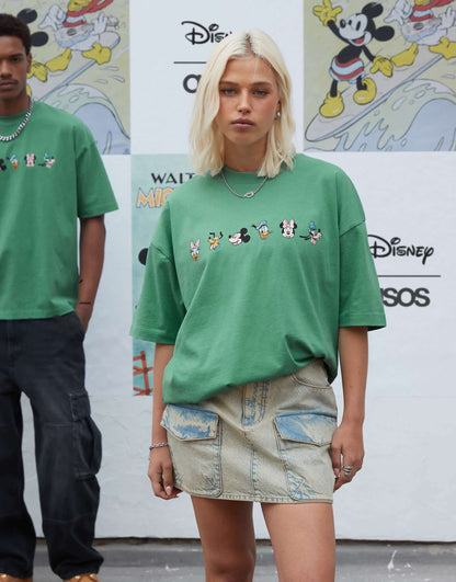 Disney Unisex Oversized T-Shirt With Mickey Mouse & Friends Prints