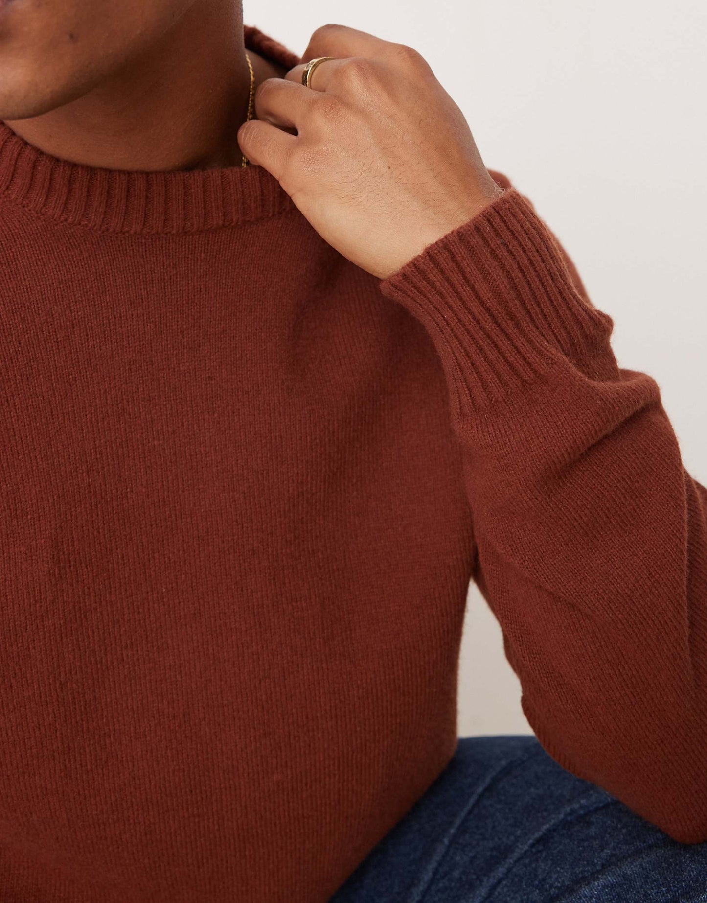 Roundneck Regular Fit Wool Sweater