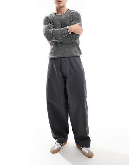 Oversized Baggy With Knee Panels