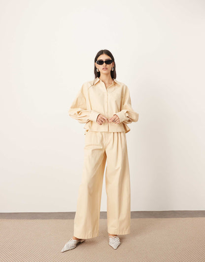 Structured Pleat Detail Wide Leg Barrel Trouser