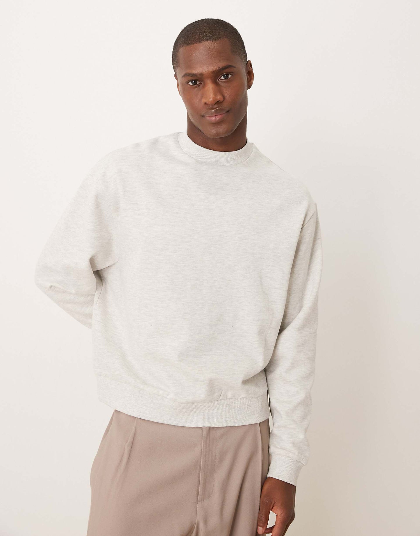 Essential Boxy Oversized Sweatshirt