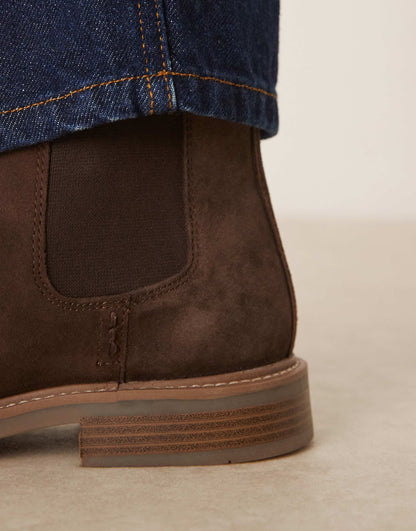 Chelsea Boots