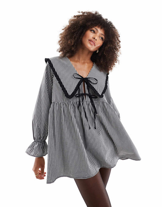 Oversized Collar Contrast Mini Dress