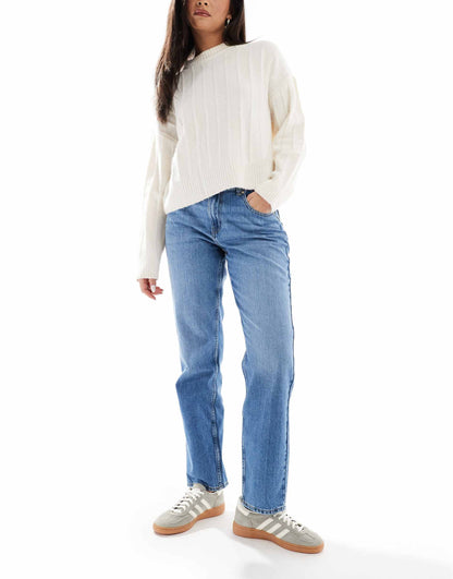 Lumi Mid Waist Mom Jeans