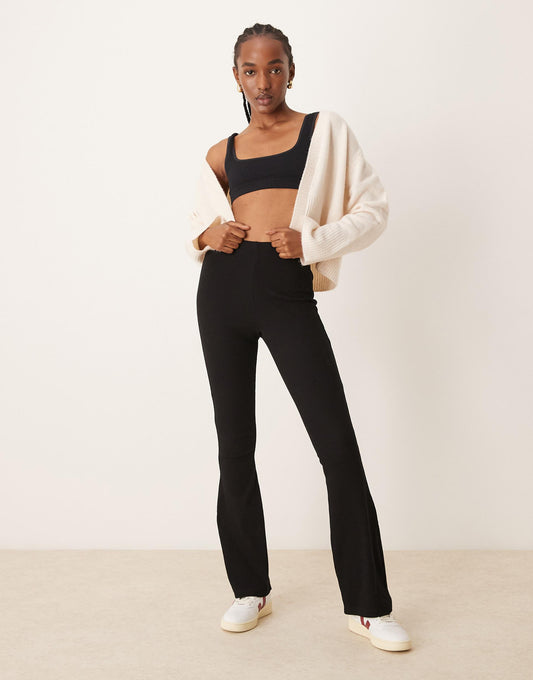 Rib Flare Legging