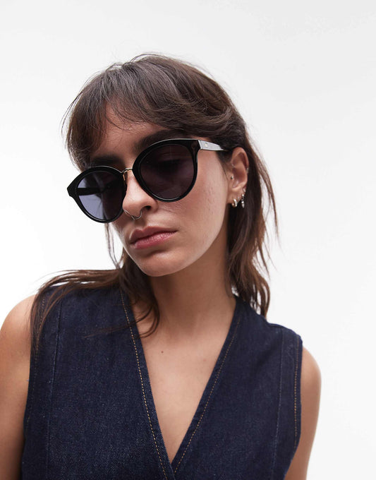 Influx Round Sunglasses With Gold Detail
