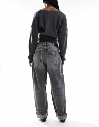 Mid Rise Barrel Leg Jean