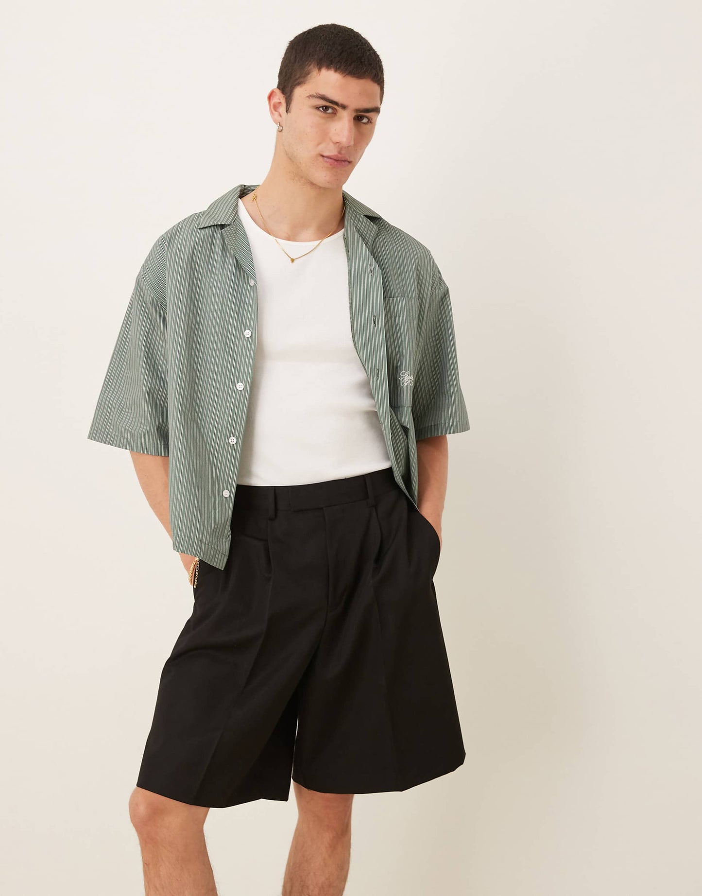 Smart Wide Leg Shorts With Front Pleat
