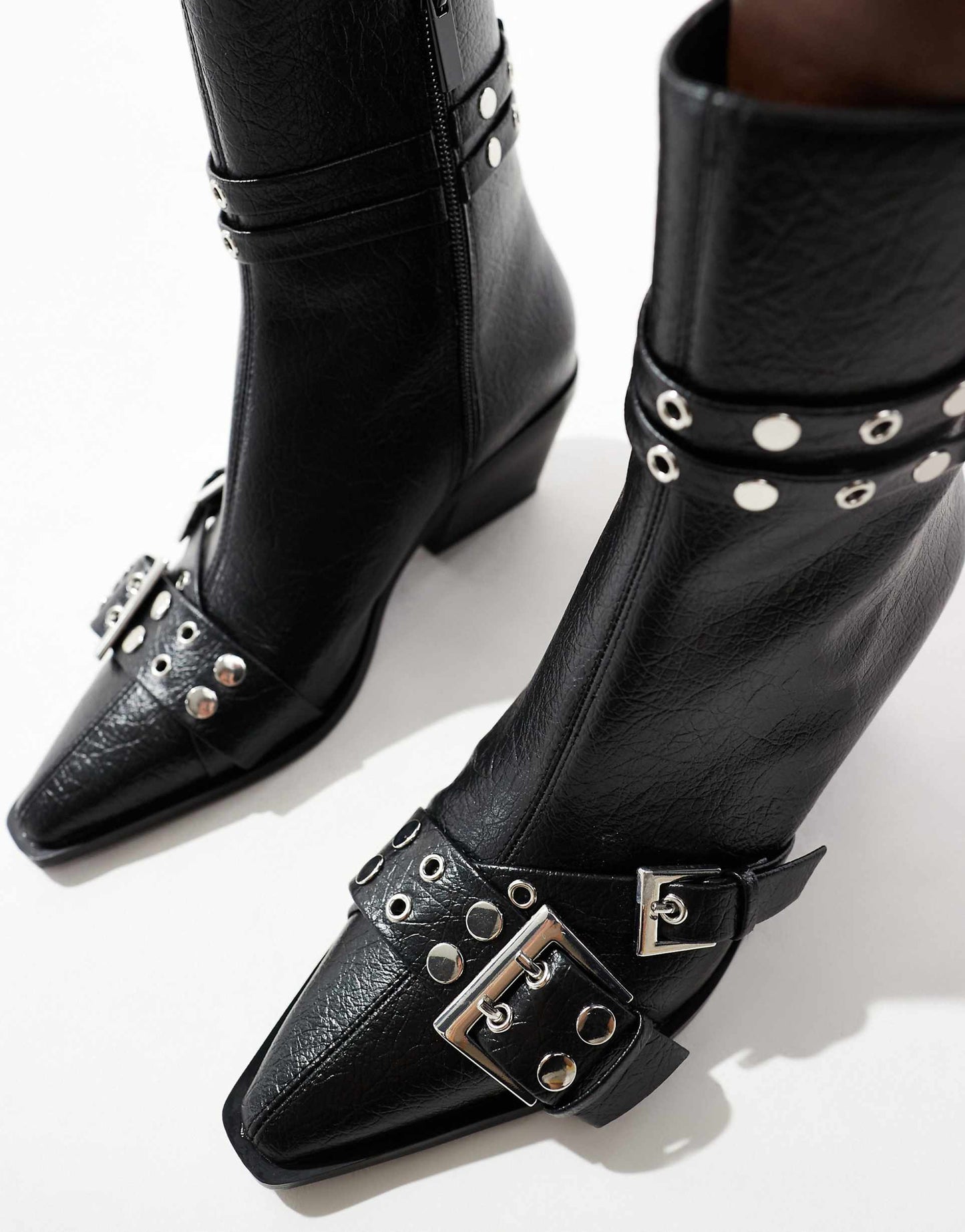 Clean Western Boot With Buckles