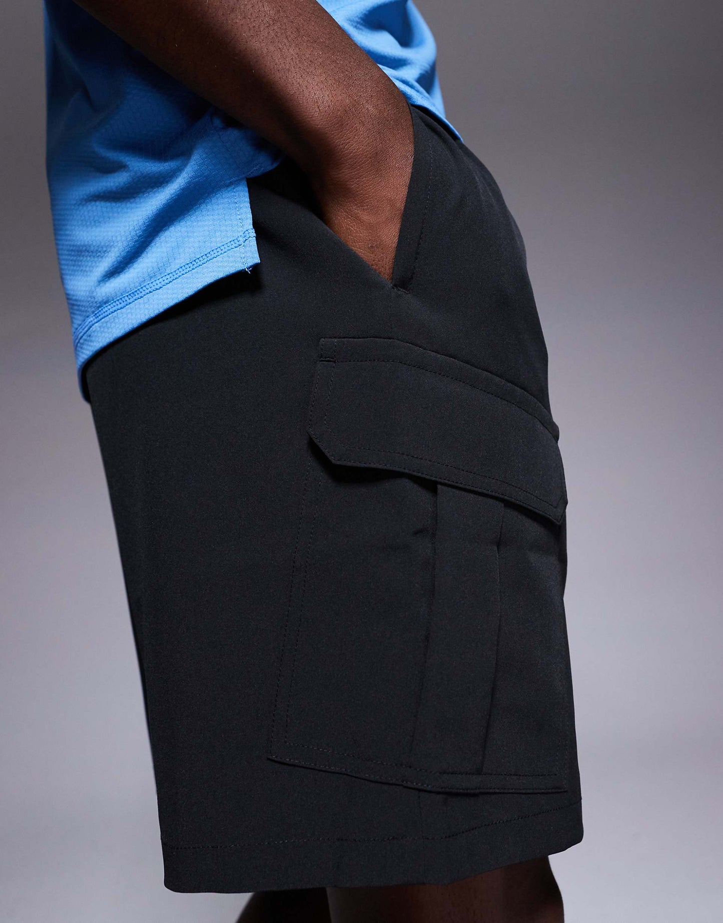 Icon 7 Inch Quick Dry Training Cargo Shorts With Zip Pockets
