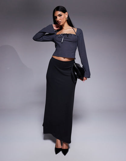 Flared Sleeve Halterneck Bow Detail Top