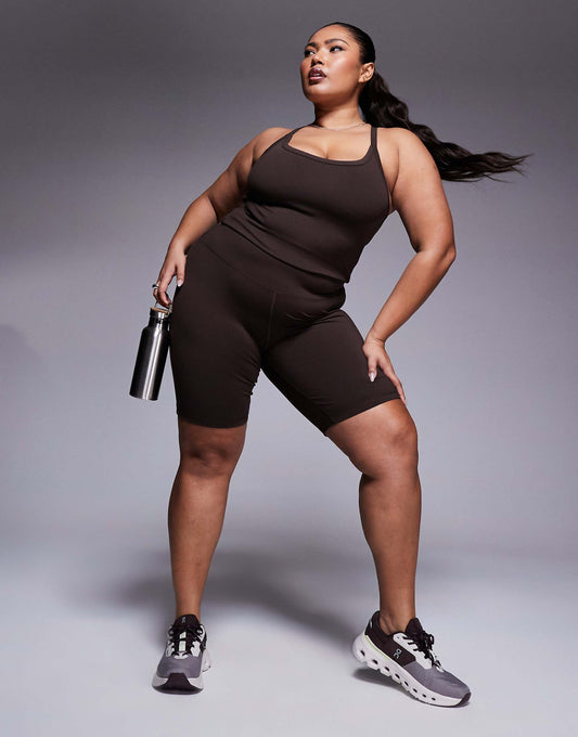 Curve Icon 8 Inch Soft Touch Quick Dry Legging Short
