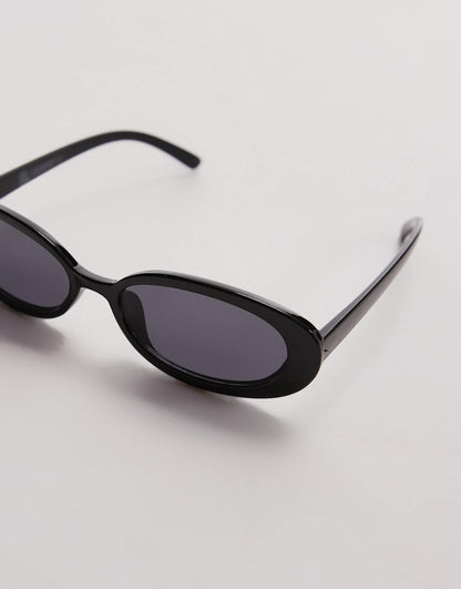 Kos Oval Sunglasses