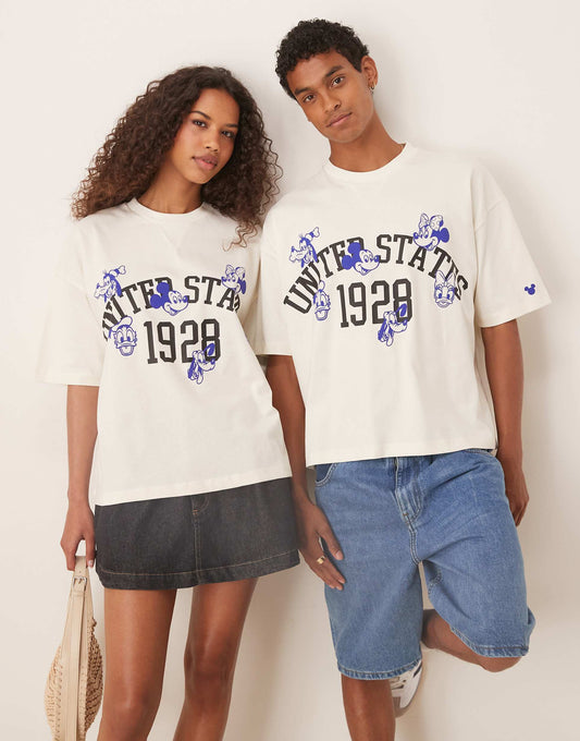 Disney Unisex Boxy Oversized T-Shirt With Mickey Mouse & Friends Prints
