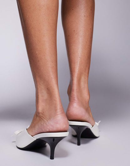 Lionheart Pointed Kitten Heel Mules With Bow