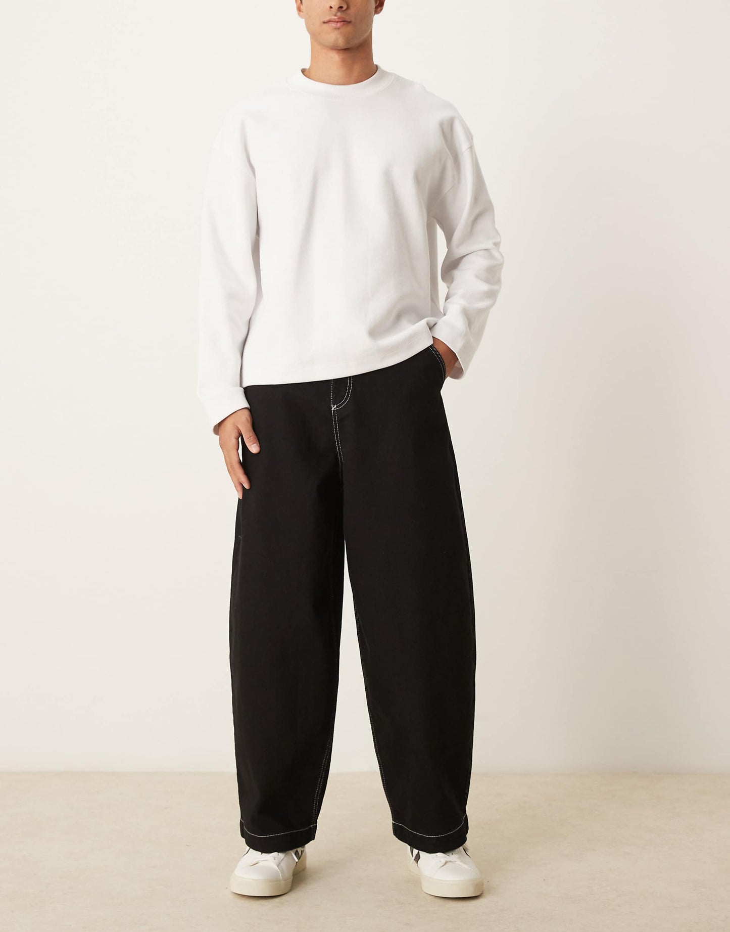 Baggy Balloon Jeans With Contrast Stitching