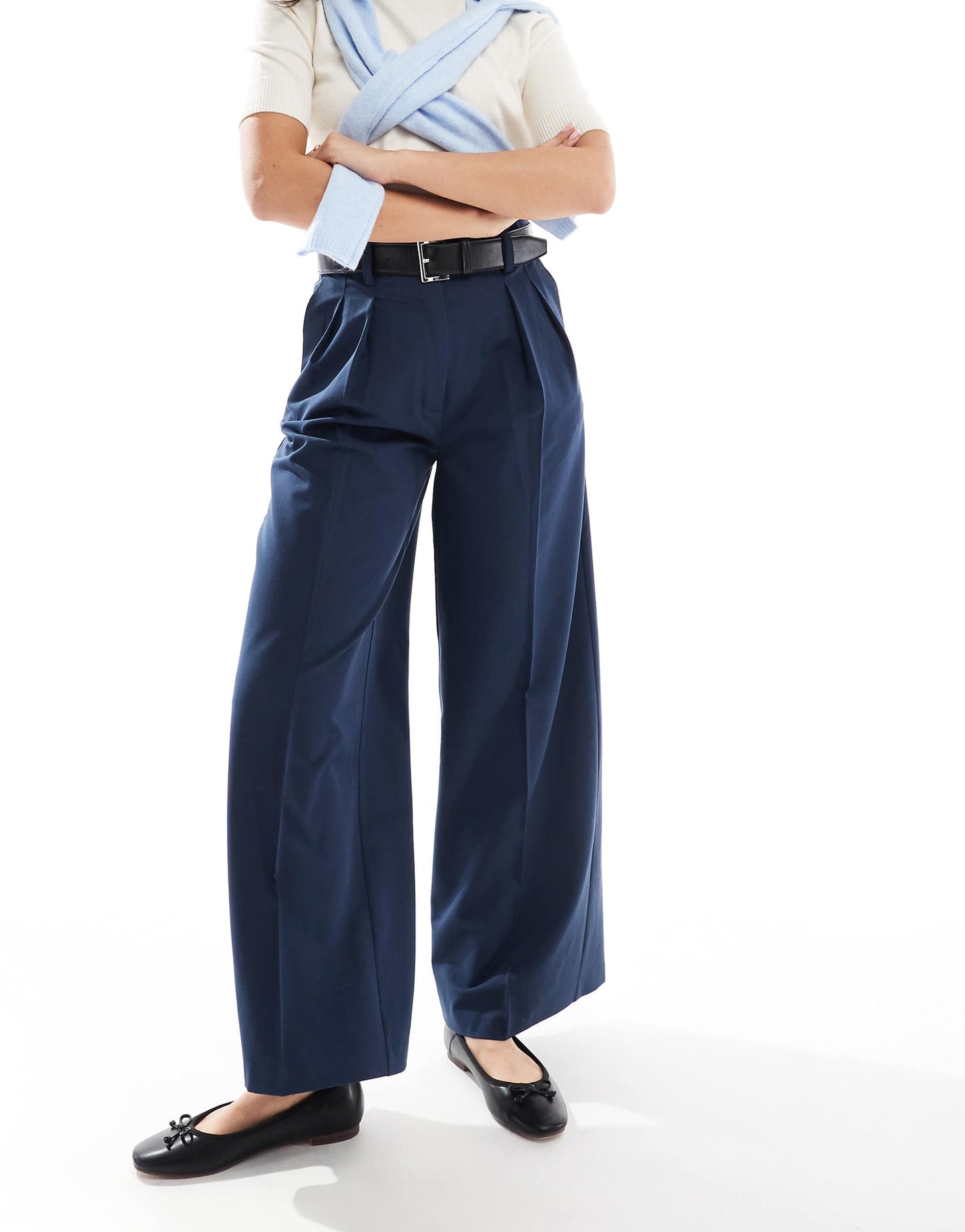 Tailored Relaxed Cropped Trousers With Faux Leather Belt