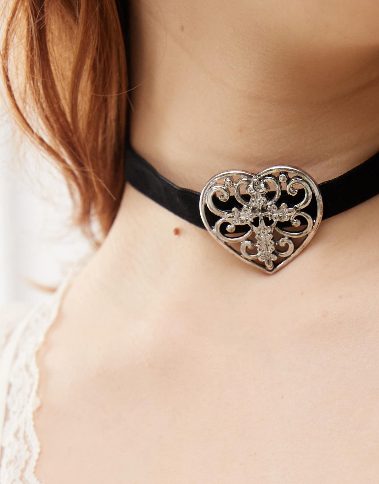 Choker Necklace