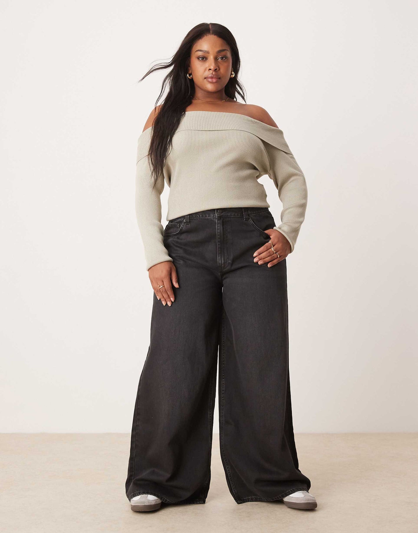 Curve Soft Wide Leg Jean