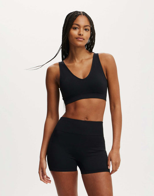 Seamless Pocket Shortie Short