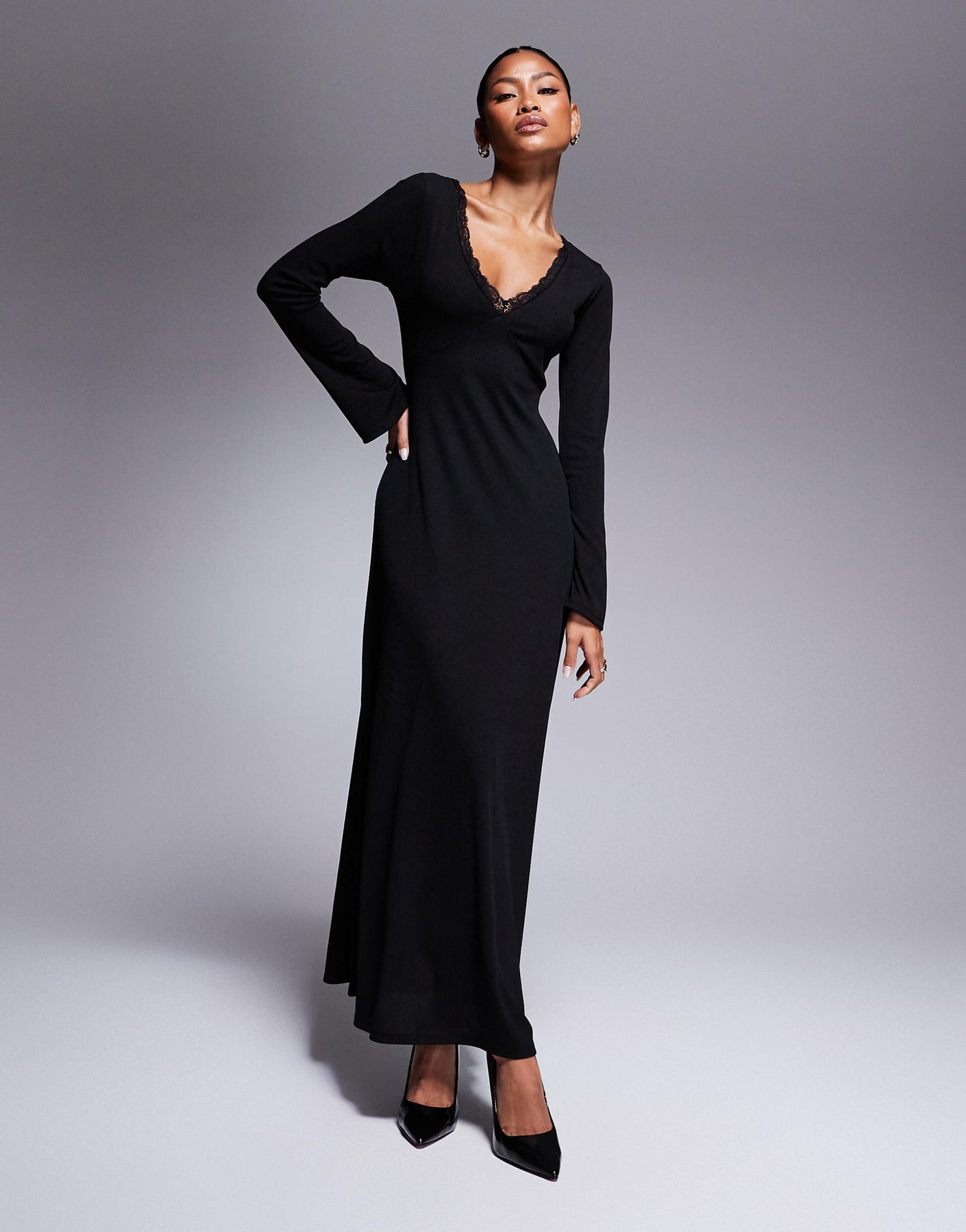 V-Neck Soft Flare Ribbed Maxi Dress