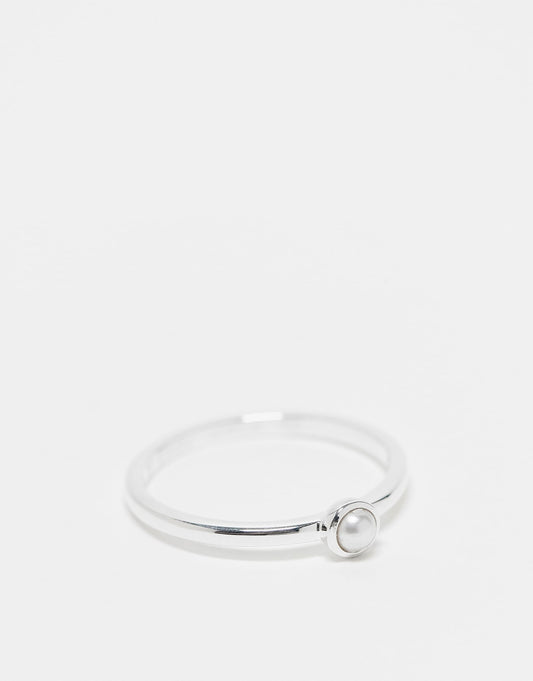 Dainty Faux Pearl Ring