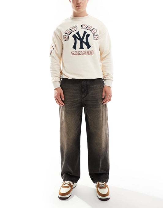 Skater Fit Jeans